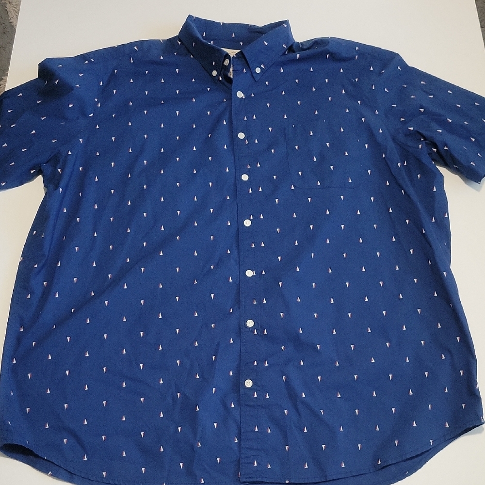 Navy Blue Short Sleeve Button Down Shirt  Sailboat Design 2XLT